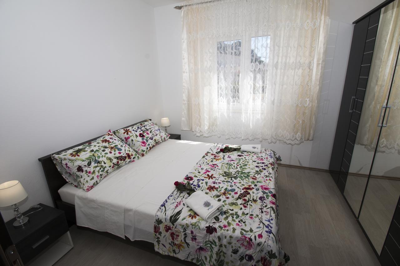 Apartament Apartman Horizont Omiš Zewnętrze zdjęcie